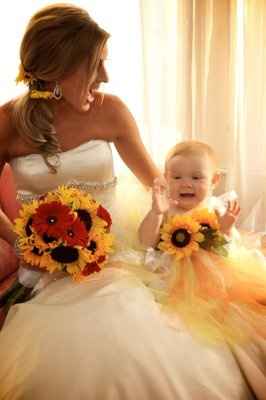 I have a bouquet idea for anyone who likes sunflowers!