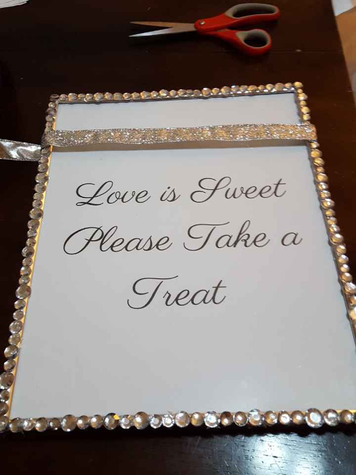 Wedding in 2 weeks asked my wedding event planner for a cake stand - 4