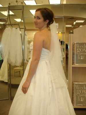 Pics of me in the dress!!!!