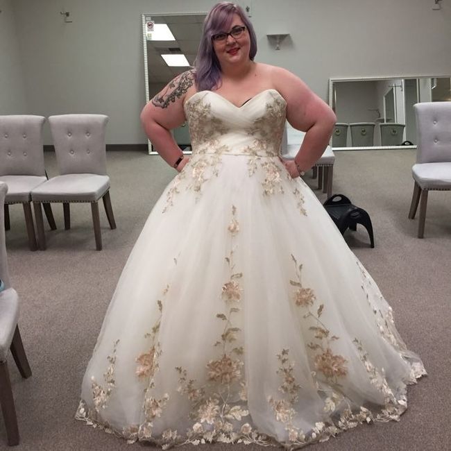 Show me your dresses!!