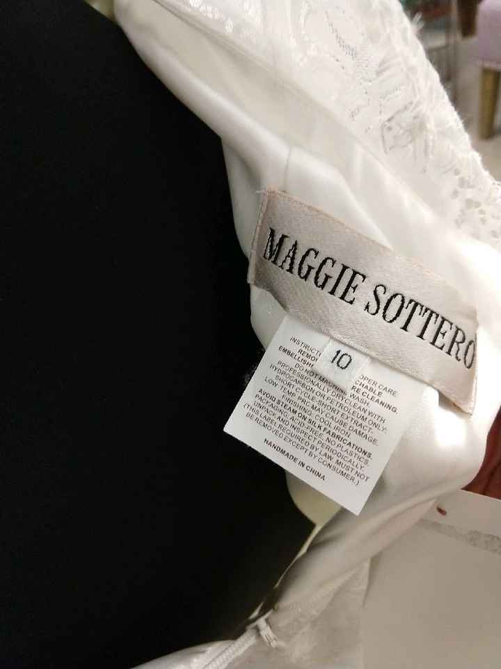 Selling vintage chic wedding dress - 4