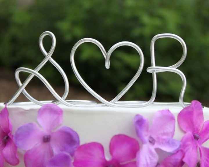 cake topper