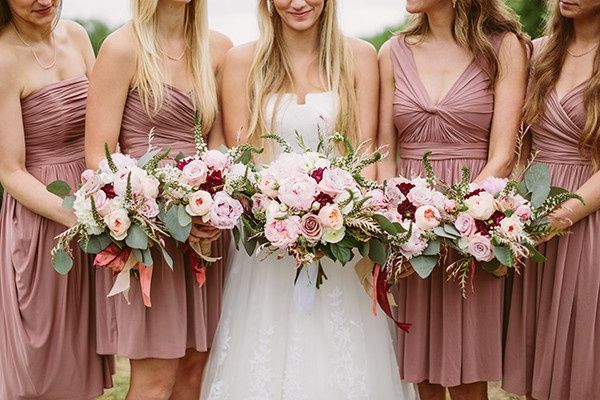 Bouquet colors advice