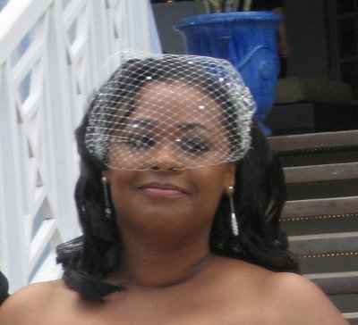 **pics**Lets see your veil... I want two is that weird?