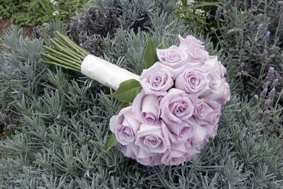 SHOW ME YOUR WEDDING BOUQUET :)