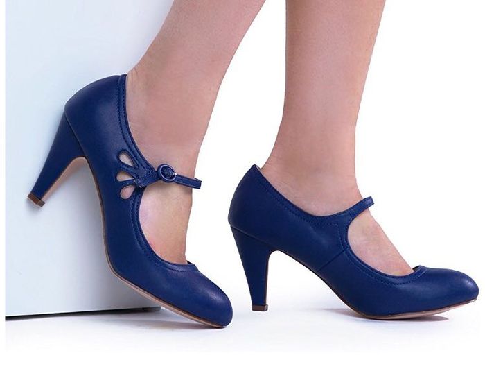 Show Me Them Shoes!! - 1