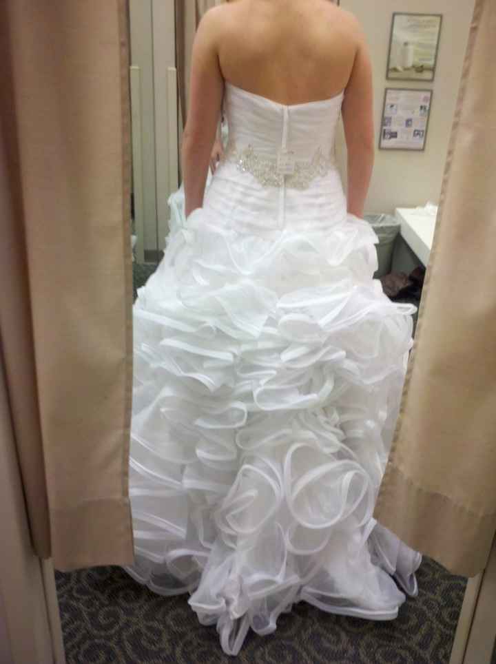 Show us your wedding dress!!!!!!