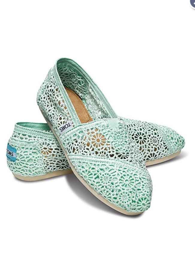 Show me your ... shoes!