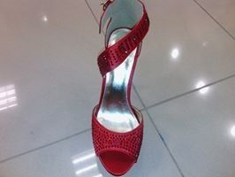 Glass slipper - show me your wedding shoes!