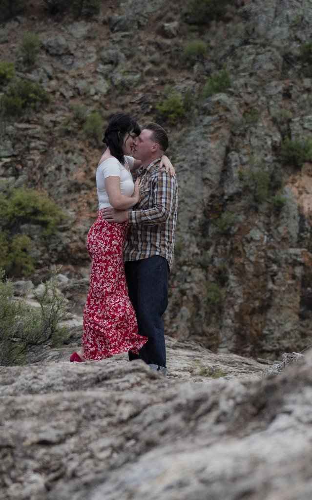 Engagement pictures!! - 4