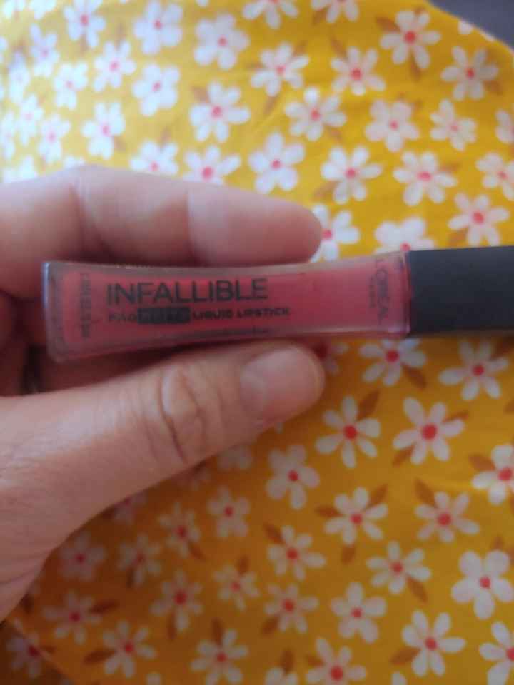 Lipstick that won't transfer - 1