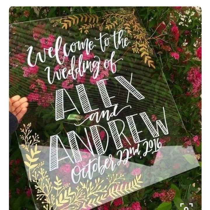 White and gold marker