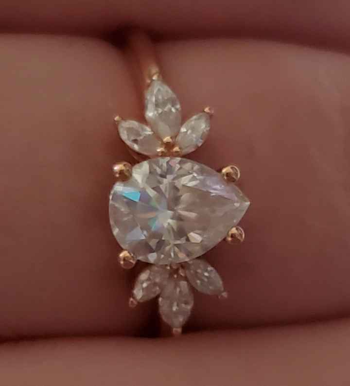 Brides of 2022! Show us your ring! 11