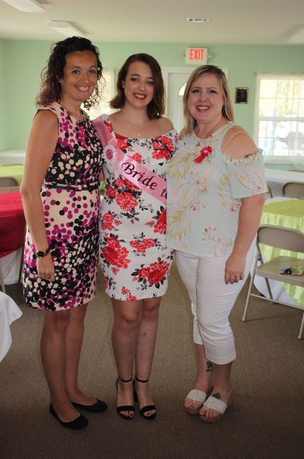What Is Everyone Wearing To Their Bridal Shower?! 4