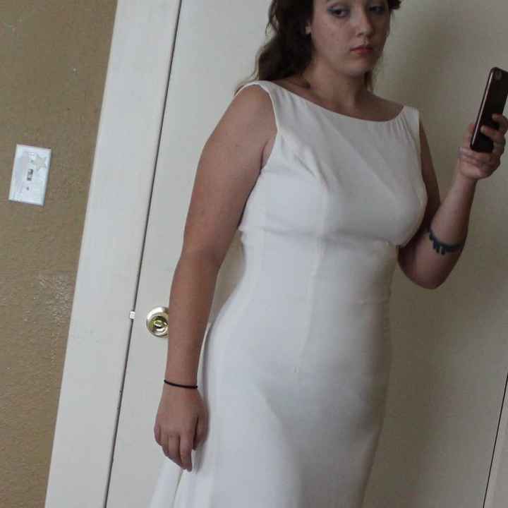 Sleeves, sleeveless, or showing off your shoulders? - 1