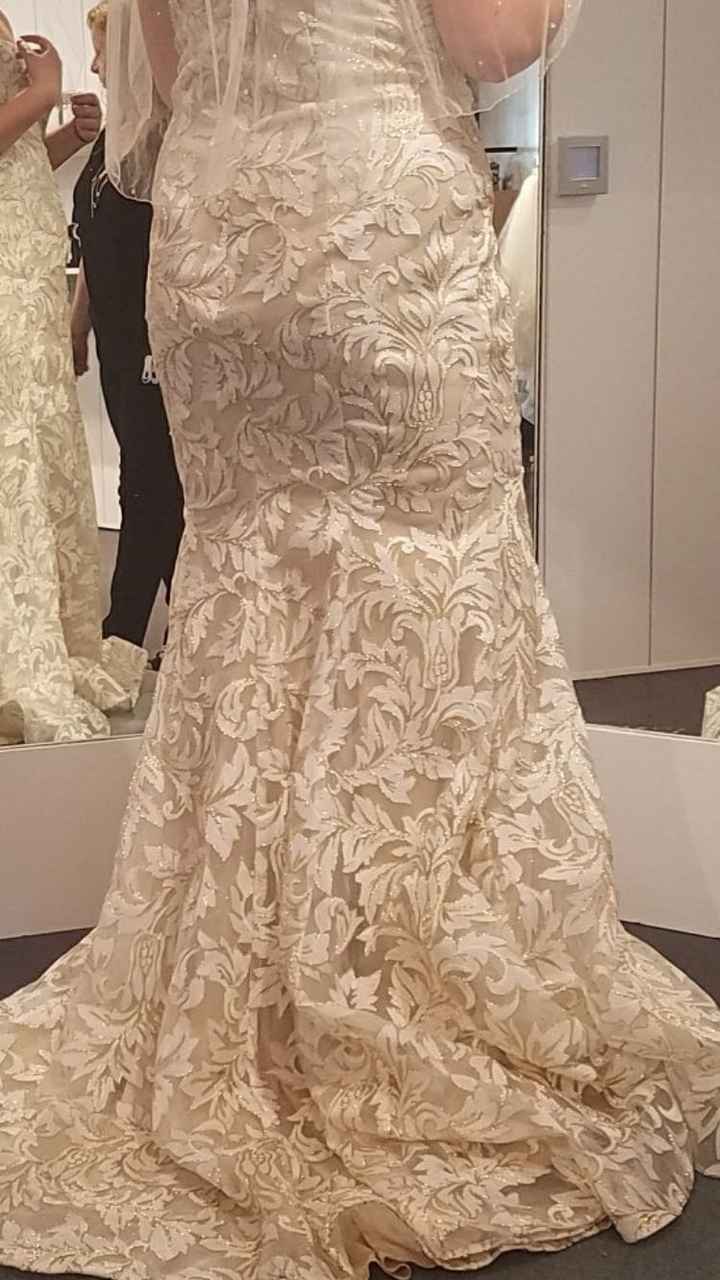 Who else loves lace?  Show off your lace dresses and/or veils! - 1