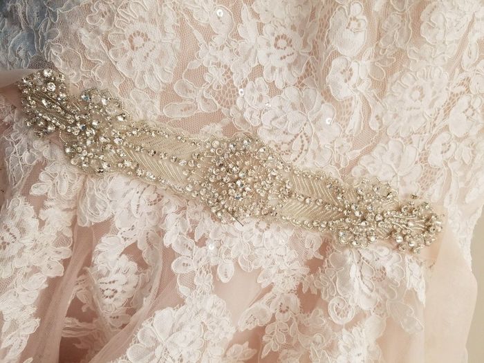 Show me your lace, please!