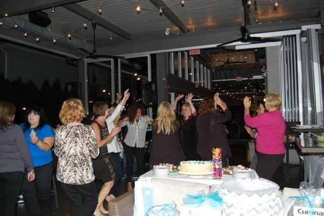 Naked Shower Happy Hour!! (Pics)