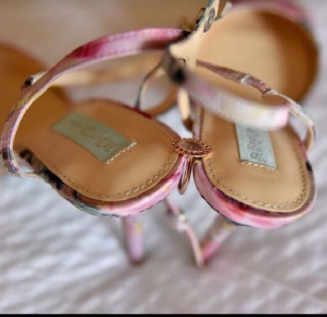 What shoes will you be wearing??  Heels? Flats? Boots? - 1