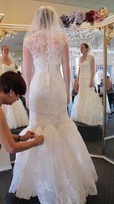 Lets see all the lace dresses!