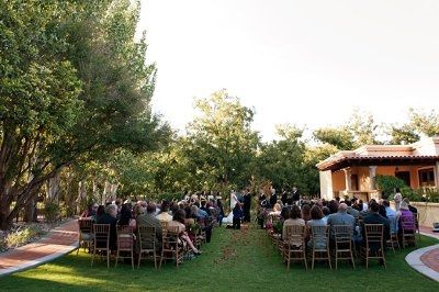 a backyard wedding!!