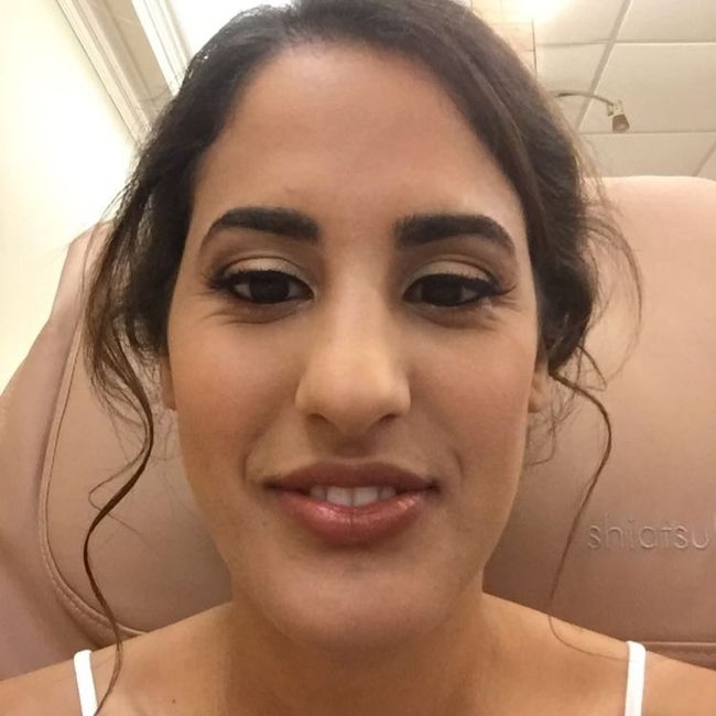 Hair and make-up trail