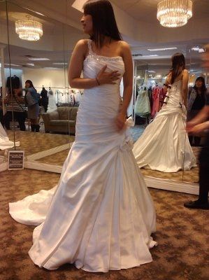 Soooo Discouraged-Cant make up mi mind on my dress