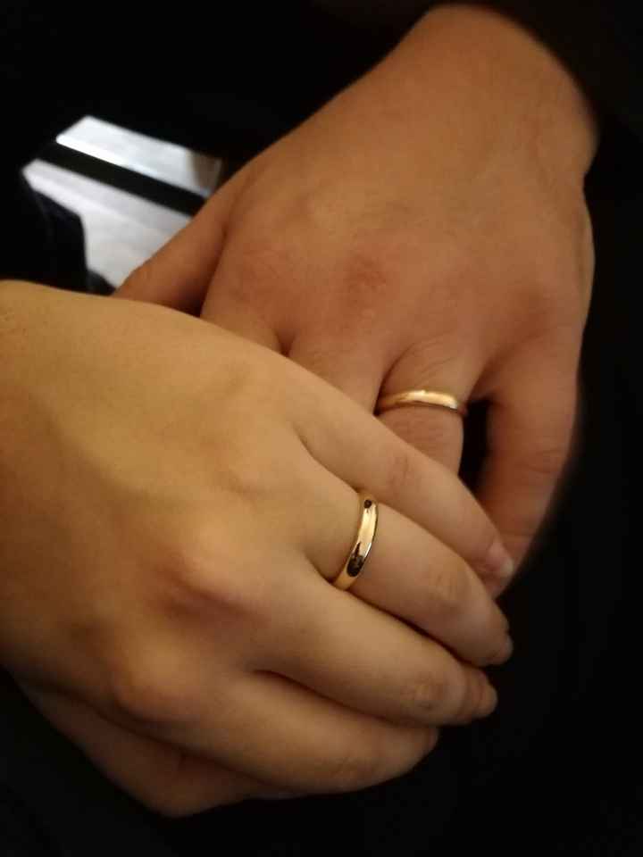 How to keep engagement ring and wedding band from shifting? :  r/weddingplanning