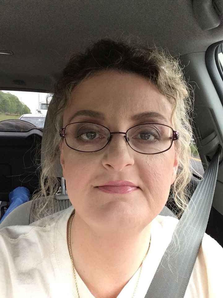 Glasses-wearing brides can you share your makeup pics? - 1