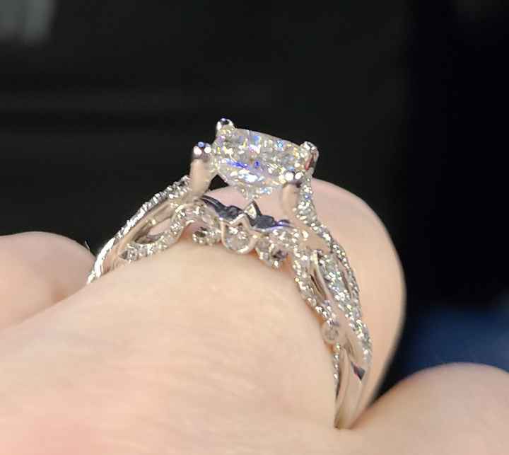 Brides of 2022! Show us your ring! - 1