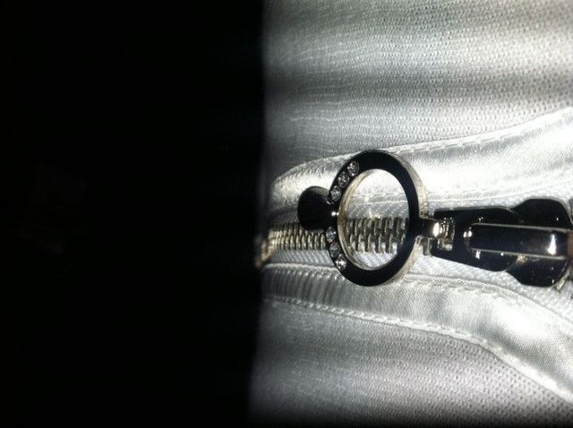 my Vic secret BRIDE hoodie is here... so i guess its official ! :)