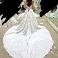 What length veil would you wear with this dress? - 1