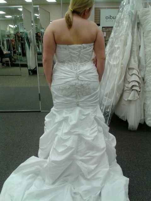 Do you really have to LOVE your dress..IJS..