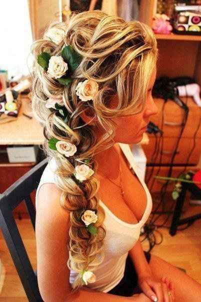 Show me your wedding hair inspiration.
