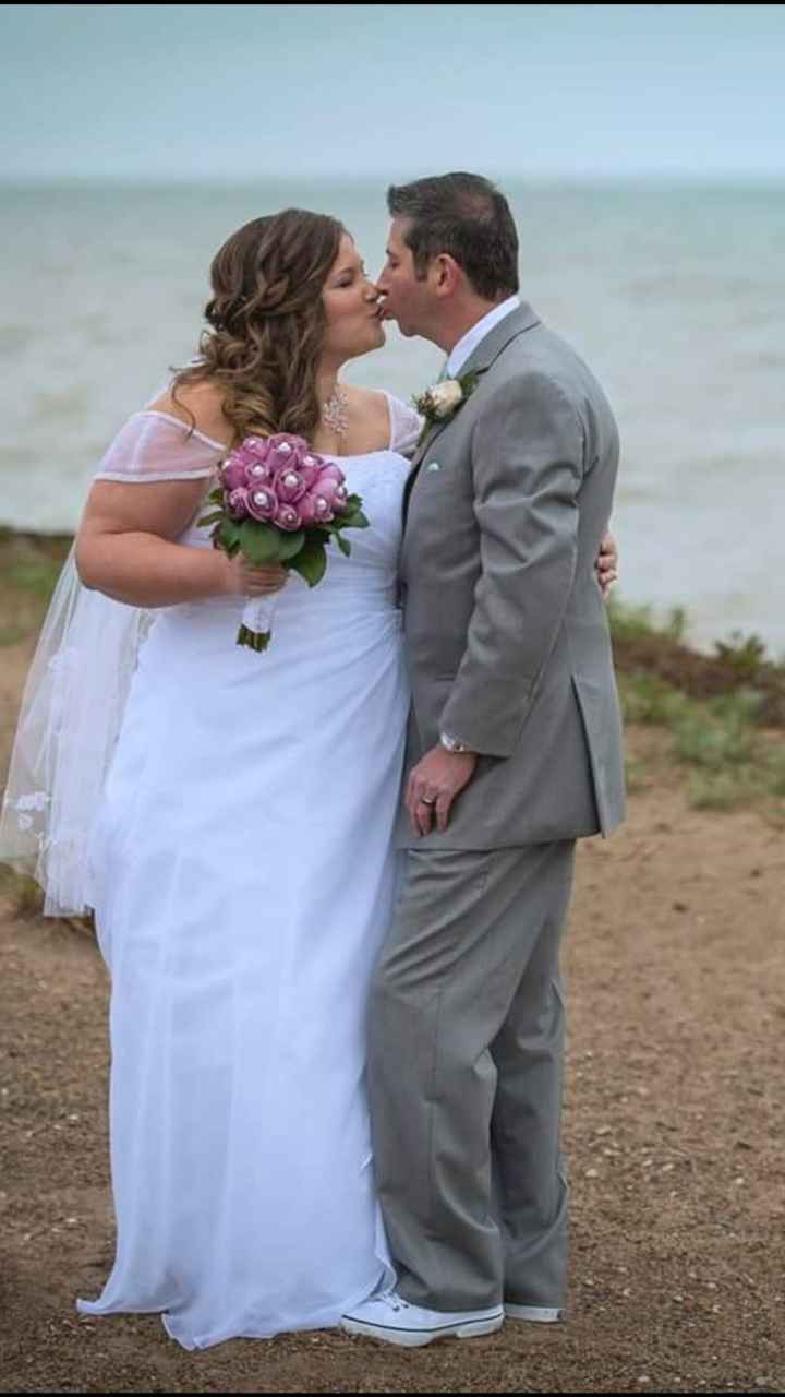 I wanna see your wedding dress!