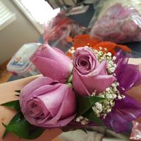 Fake flowers vs. Fresh flowers