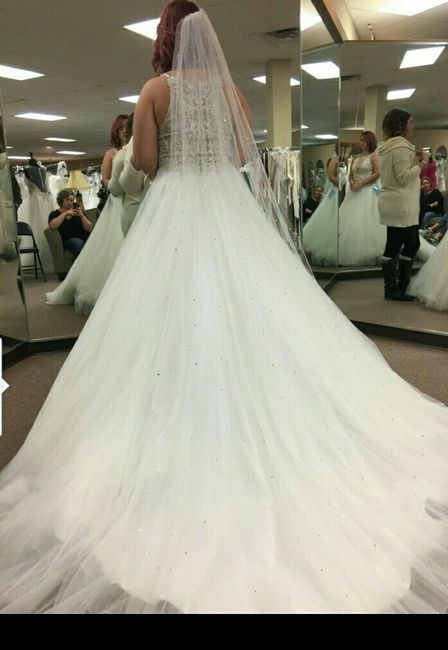 FBIL OWNS BRIDAL STORE
