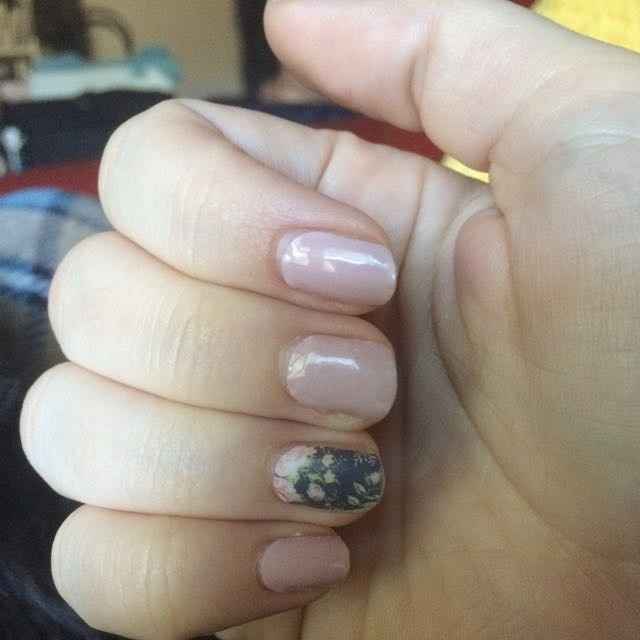 Of course I'd mess up my nail less than a week before the frickin wedding.