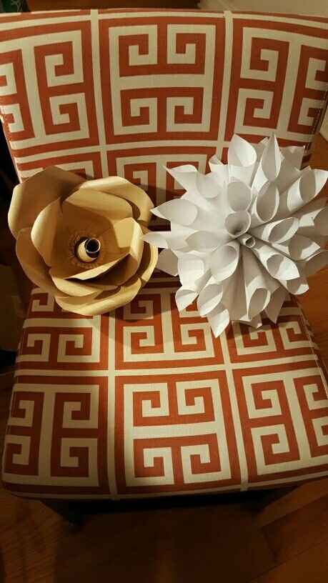 DIY Paper FLower Wall