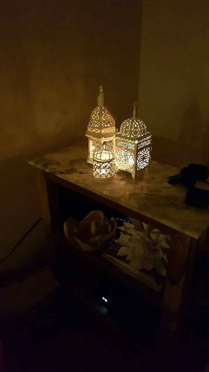 Centerpieces arrived- lanterns