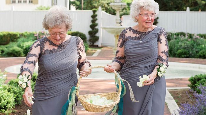 Having older flower girl and ring bearer? 1