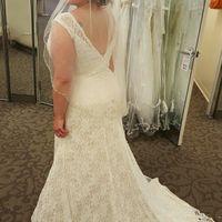 Any size 12/14 brides care to share?