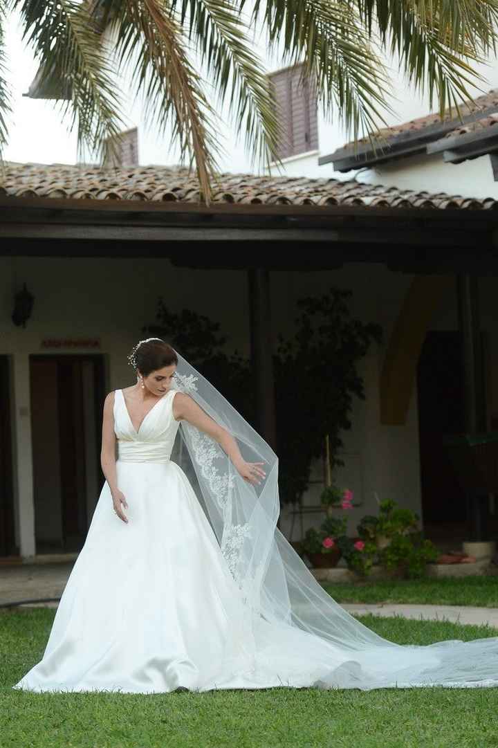 Show me your wedding dresses! :)