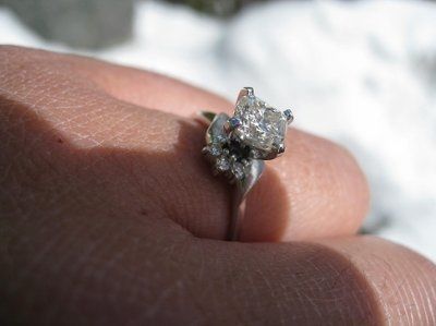 ok so I know a post like this was done not to long ago...but since we have some newbies..E-RINGS! lo