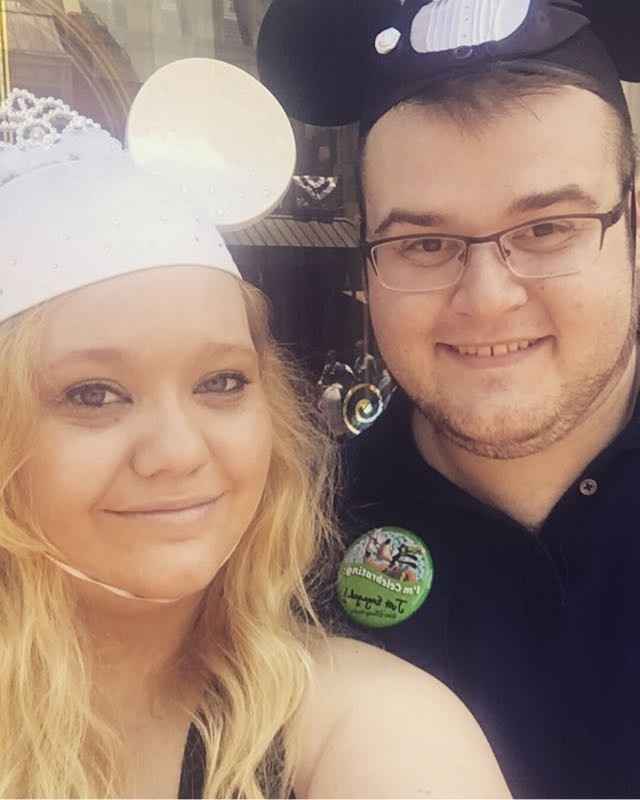 Hello new friends *intro post*