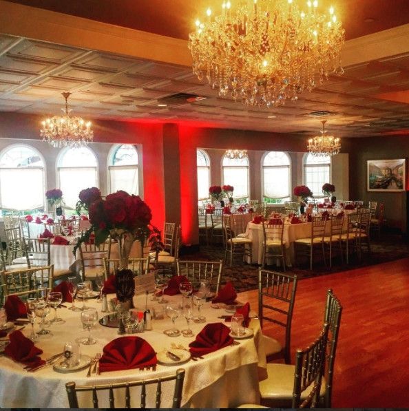 Do you notice the decor/color scheme as a guest?