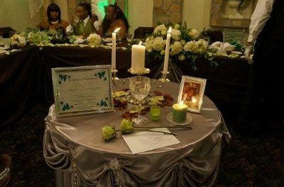 what do you think? Table  wedding memory of grooms Mom & Brides Dad
