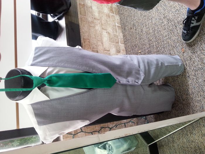 What are FH and his men wearing?