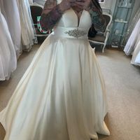 Made to fit, with pinned embellishment 