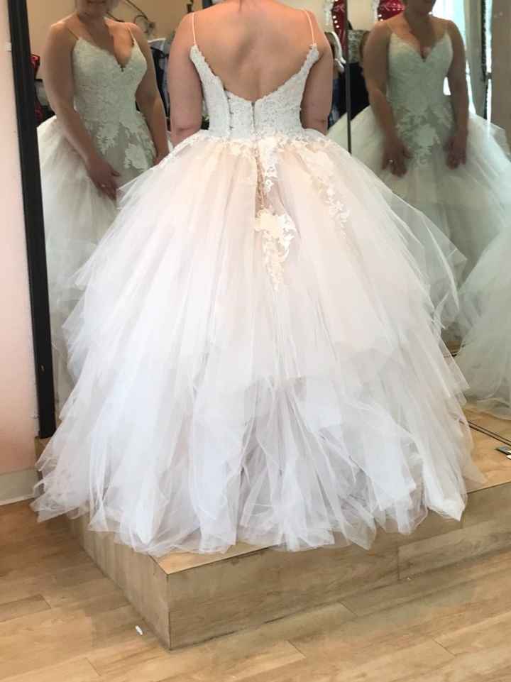 how it will look bustled with 7 points (3 for the bottom layers, then 2 on each side for the upper l